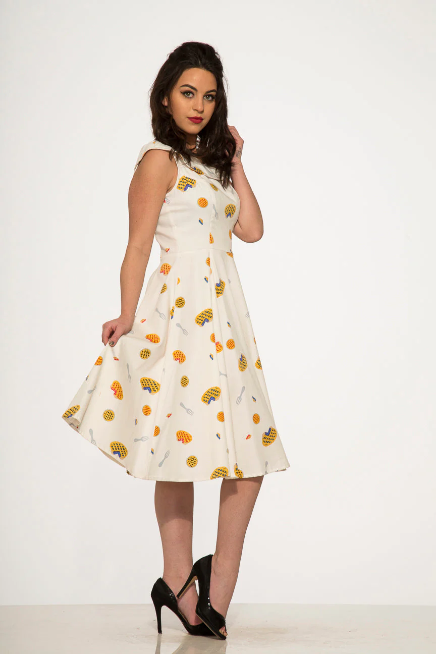 Pie Dress in Off White - Image 9