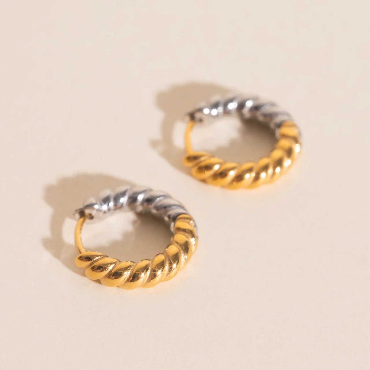 Rope Chunky Rounded Huggie Hoop Earrings - Image 11