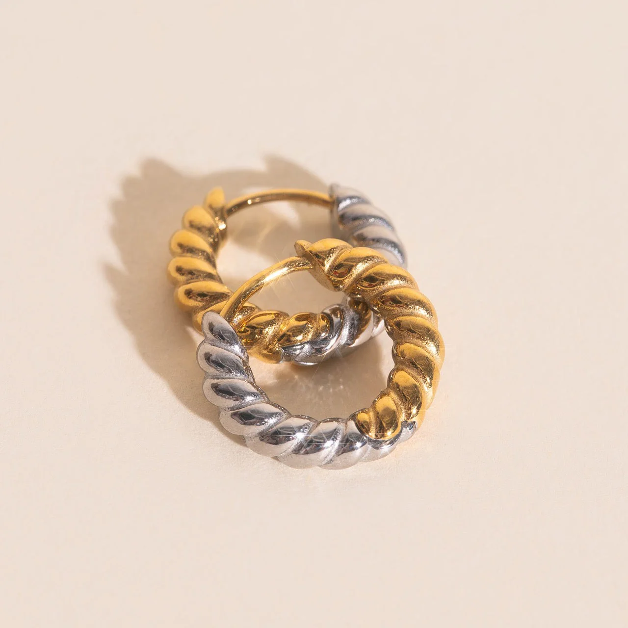 Rope Chunky Rounded Huggie Hoop Earrings - Image 12