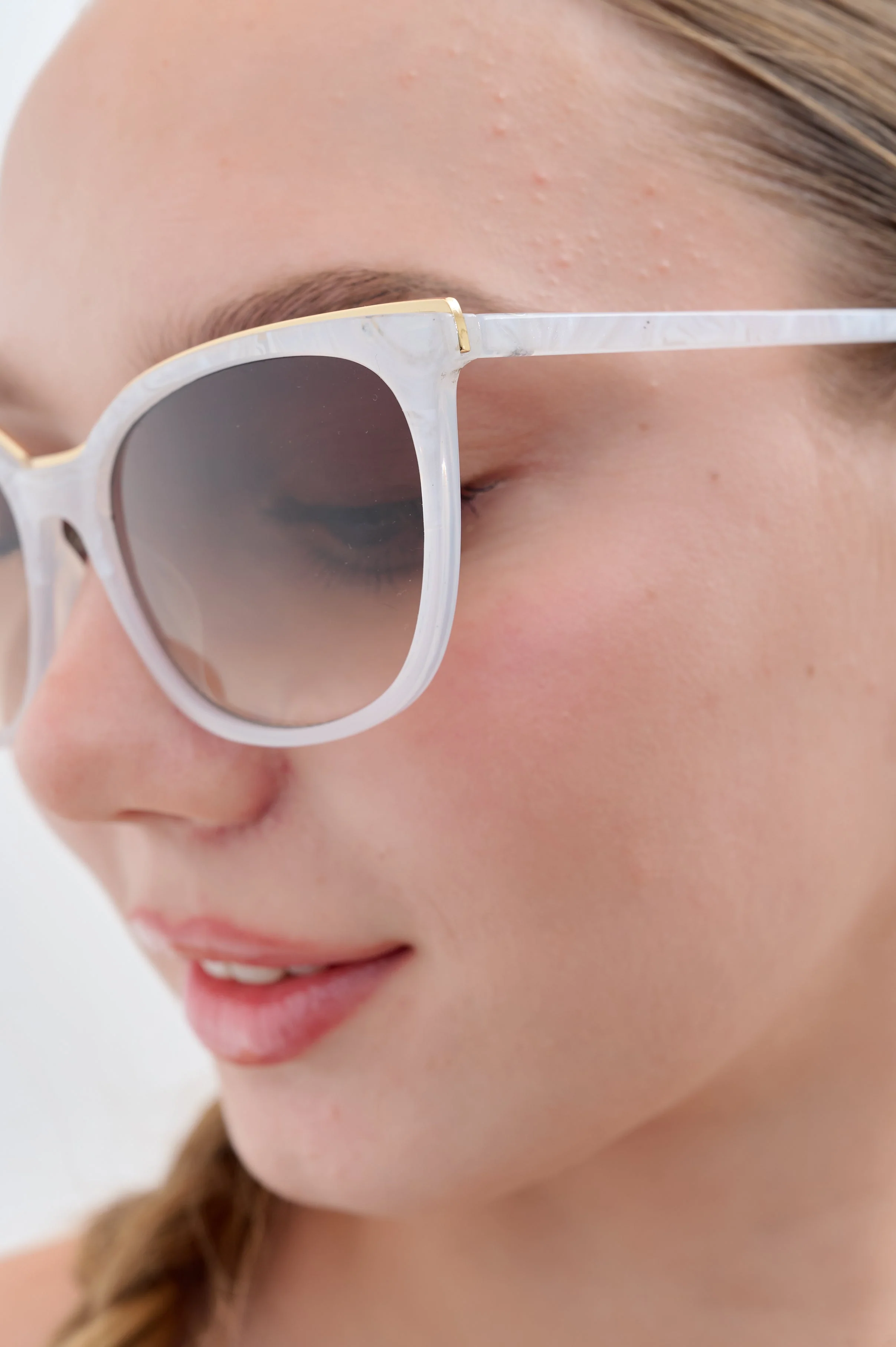 SASHA Sunglasses - White or Black - Image 2