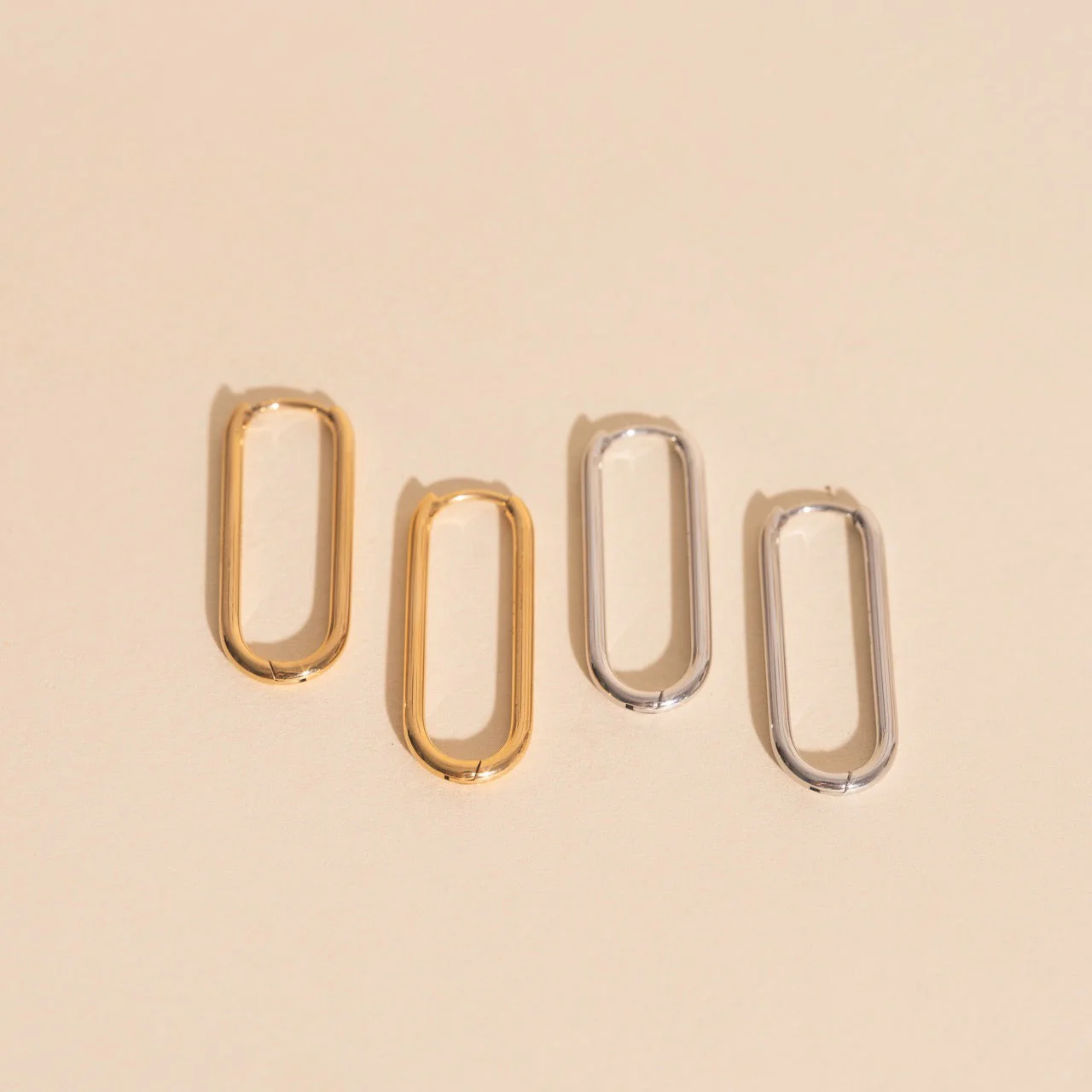 Thinny Rectangle Rounded Huggie Hoop Earrings - Image 8