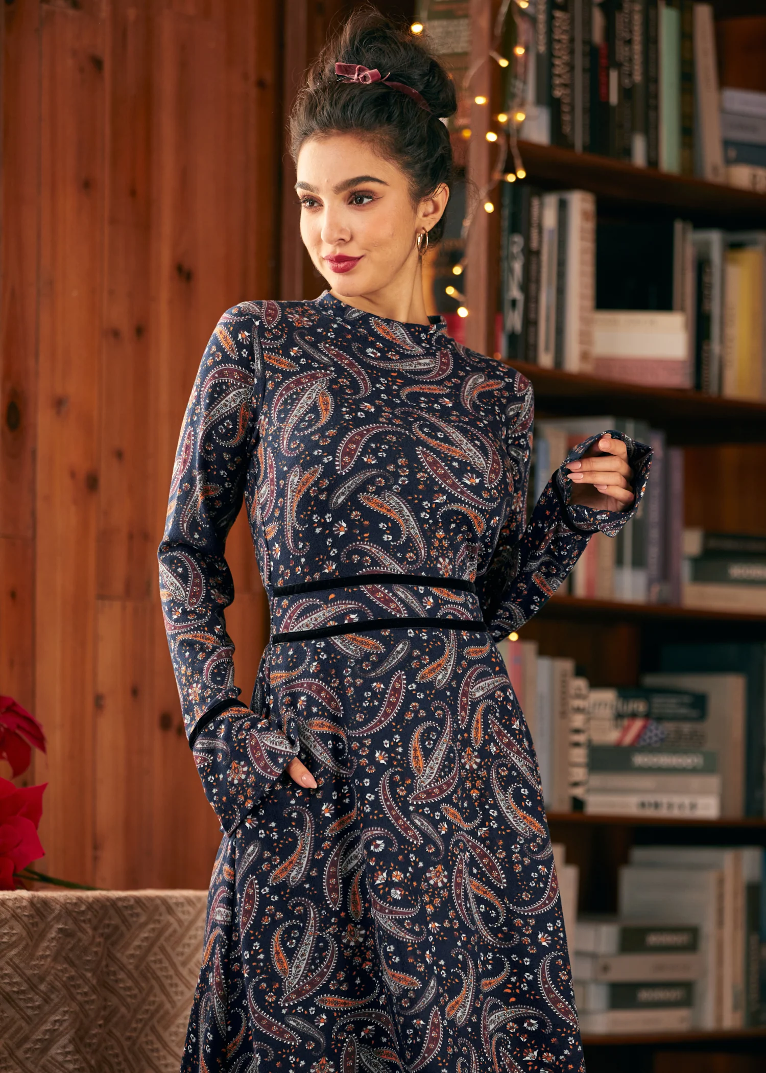 Garden Party Tapestry Midi Dress - Image 4