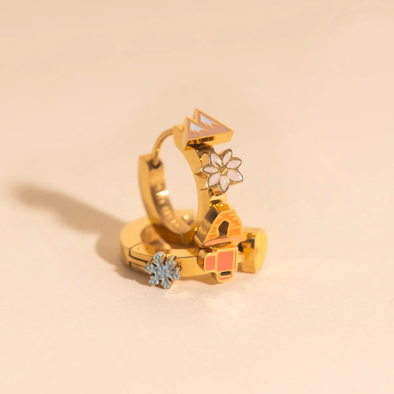 Utah 3D Huggie Hoop Earrings - Image 2