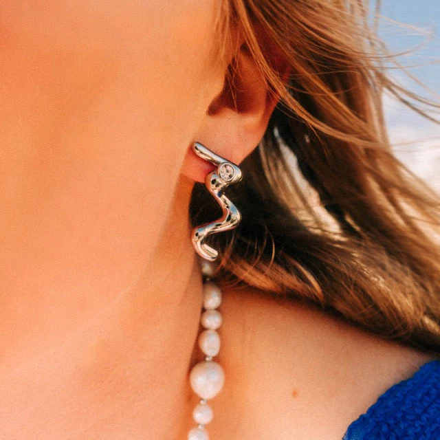 Wave Whisper Stud Earrings - Image 2